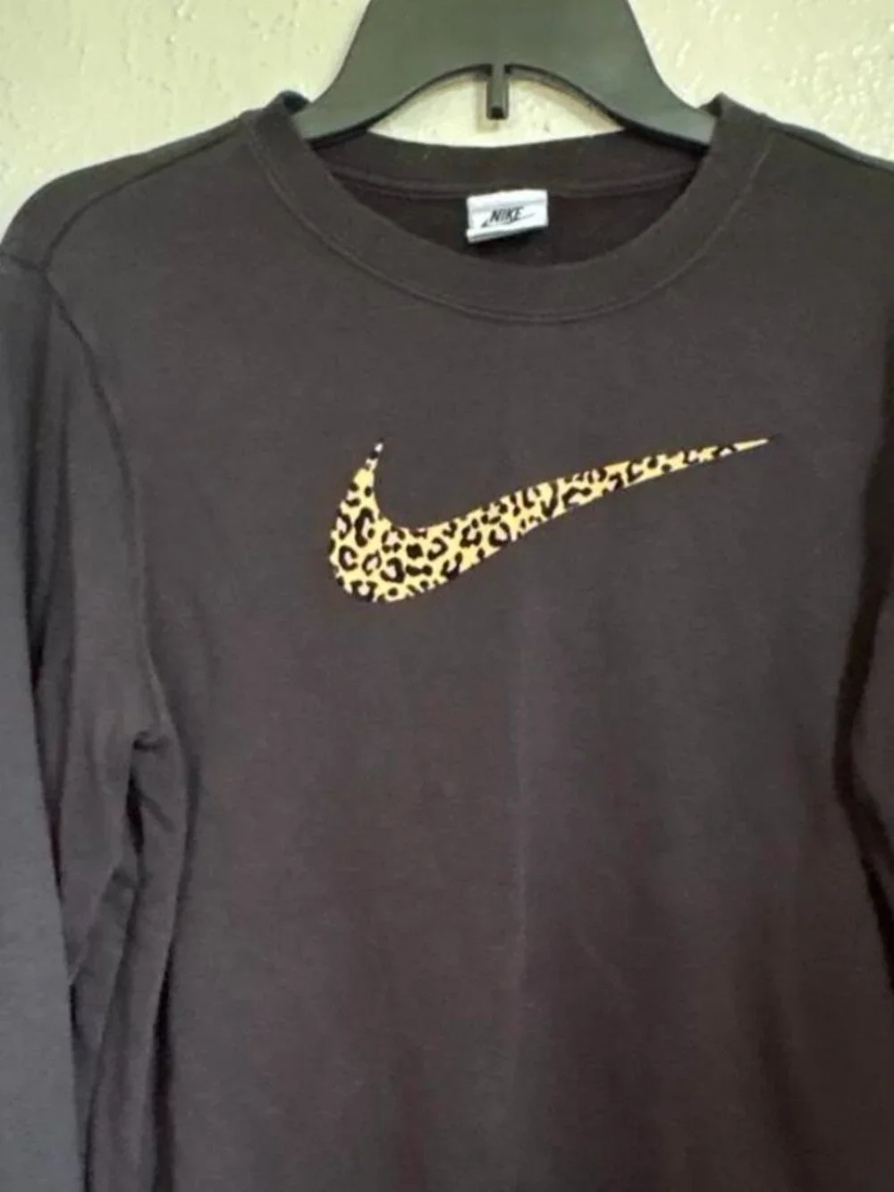 Nike Women's Black and Brown Sweatshirt
